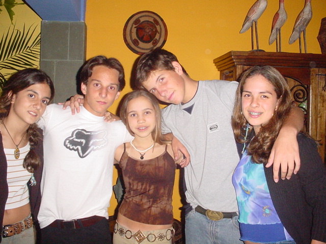 sheyla-pedro-steph-tinoco-annie